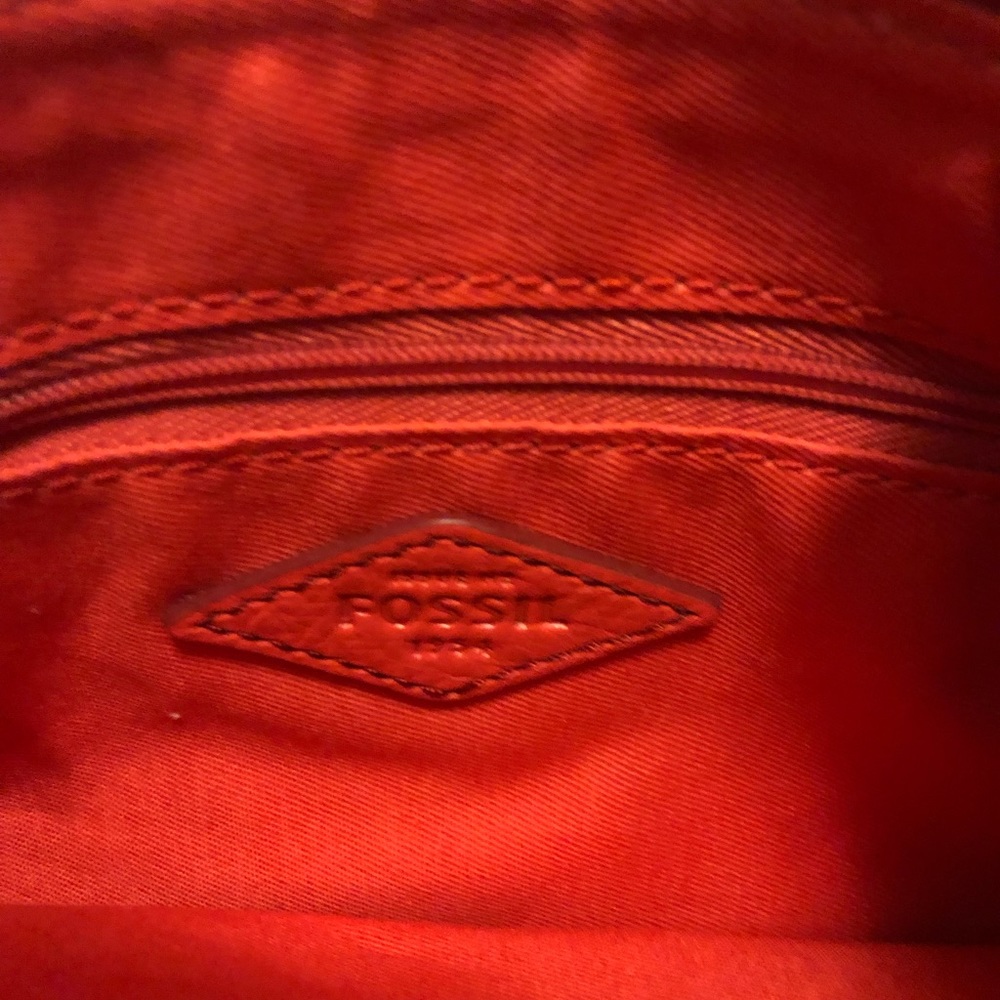 Fossil Crossbody Purse - Picture 3 of 6